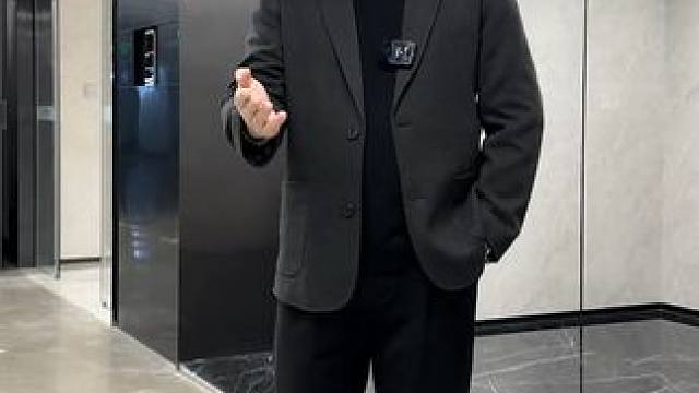 胖子不穿一次毛呢西服，你都不知道自己有多帅气，去开飞机这样穿，空姐全都迷恋你 #男装搭配   #轻熟