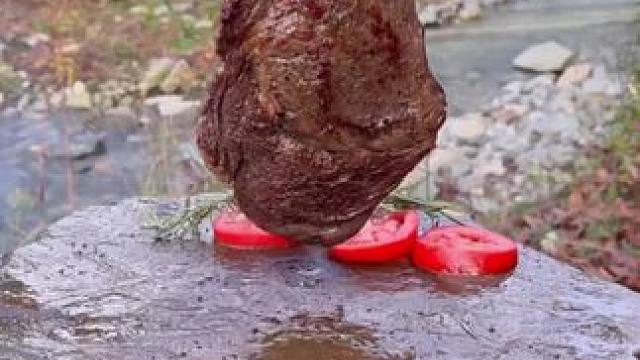 木炉石板牛排#露营报告 #户外美食 #露营美食报告