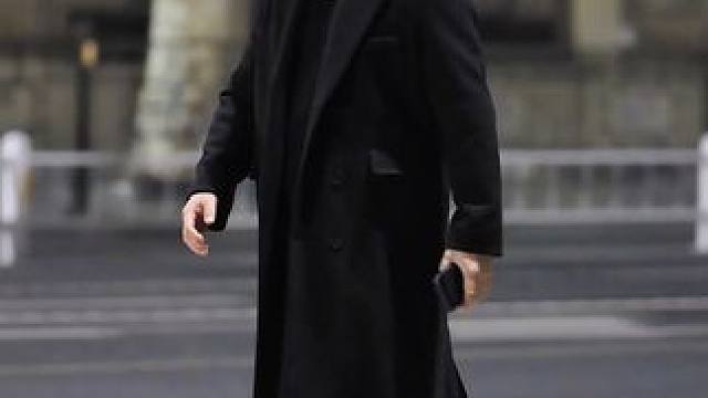 胖子不穿一次毛呢风衣，你都不知道自己有多帅气，过年回家这样穿，翠花倒贴都要嫁给你 #男装搭配   #