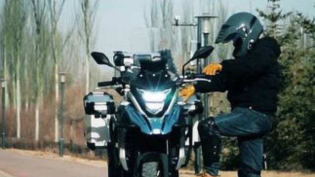 喜欢的东西，就不要去问别人它好不好，毕竟喜欢即是高级#机车 #风和自由 #凯越525x