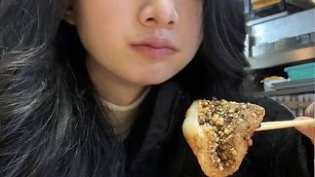 170/47kg 一天吃什么？一芳勇闯乐山vlog
#日常vlog #旅行vlog #一天吃什么 #