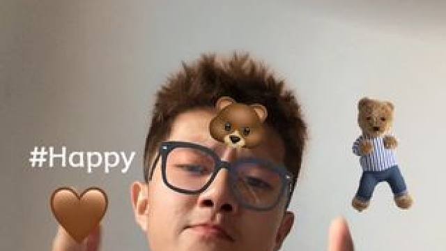 见笑了，新年大家都挣钱上三亚#挣钱 #摇头 #徐利奥的足球生活