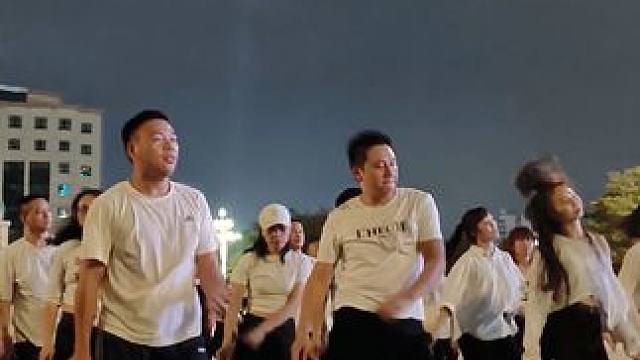 #美家好空气养生更有戏 @美的空调旗舰店 #狂狼 #灵魂舞者