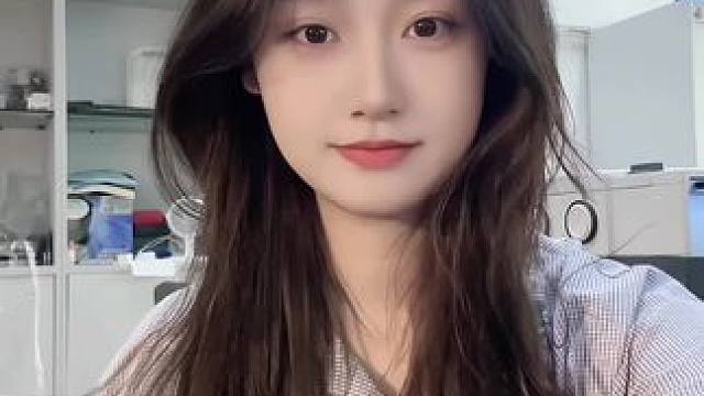 #笨蛋美女 #没有人可以拒绝甜妹 #甜甜的手势舞 #甜系女孩已上线 #甜妹 实验室偷个懒