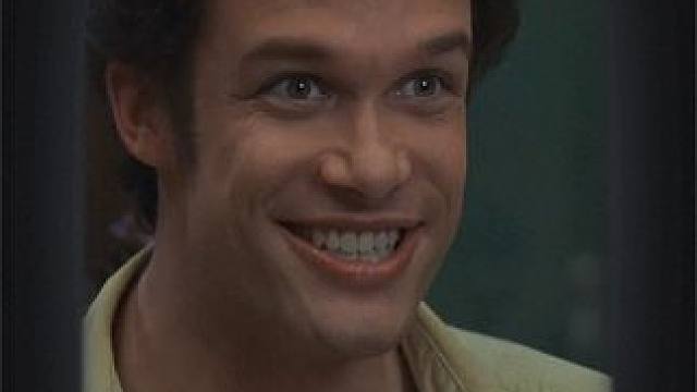 穷老头一枪打出石油，一夜暴富身价几十亿，爆笑喜剧