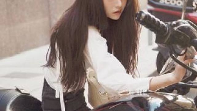 你的过去我来不及参与，你的未来我奉陪到底。