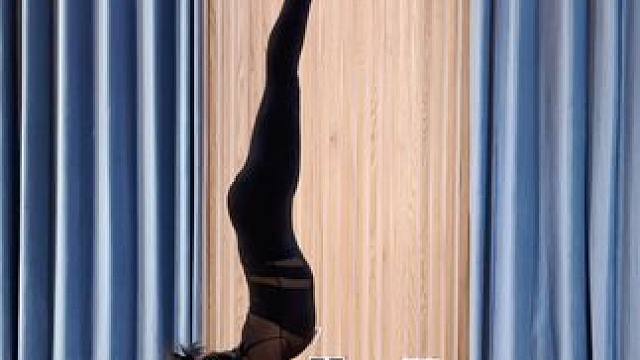 瑜伽倒立怎么练？方法很重要，记得保存练习。#瑜伽 #倒立 #瑜伽教学