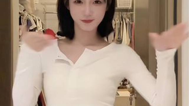 兔曲威武！#浅跳一下 #whatislove#甜甜的手势舞