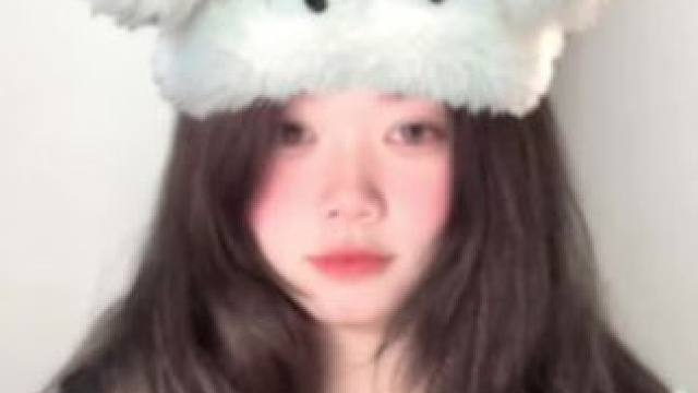故事会怎样发展#今天当甜妹 #甜甜的手势舞