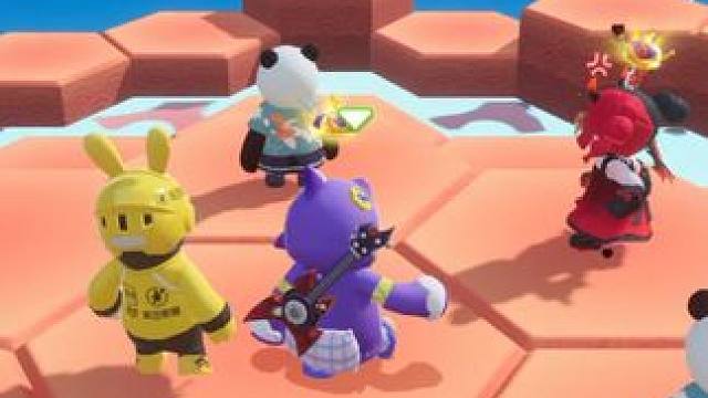 在元梦观察梅花柱的运动，站到最高点，不要掉河里！ #元梦之星    #元梦之星正式上线    #元梦