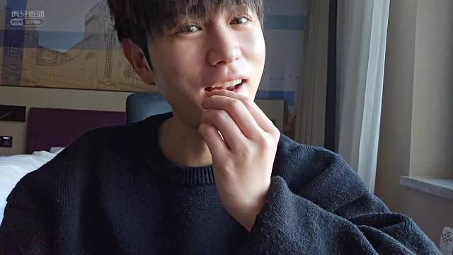 【童锦程】哈尔滨太冷了 牙齿给我冻掉了！