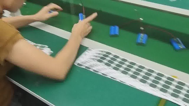 2s 18650电池组带保护板生产线