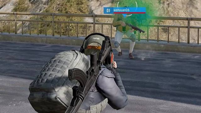 【绝地求生】：霰弹怼脸喷，不带耳机的后果，确定。。。