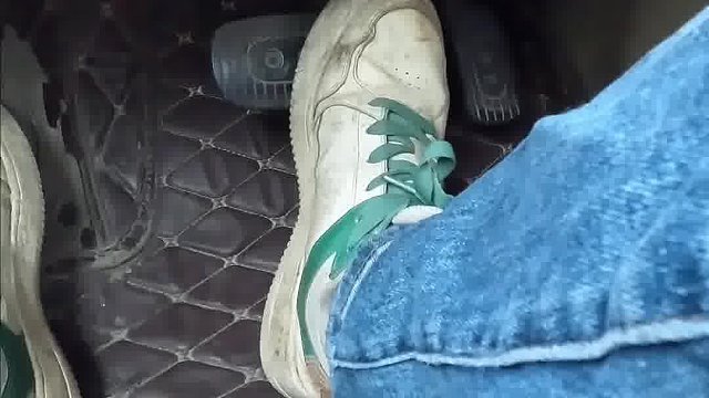 你平时过减速带是这样的吗