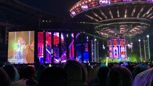 聊表心意-薛之谦与刘惜君深情对唱