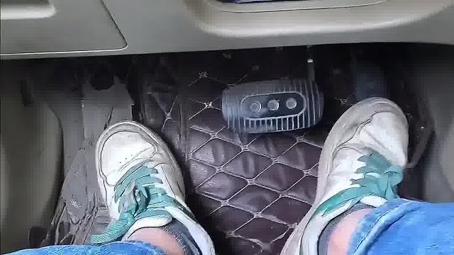 新手拿了驾照不敢上路怎么办,