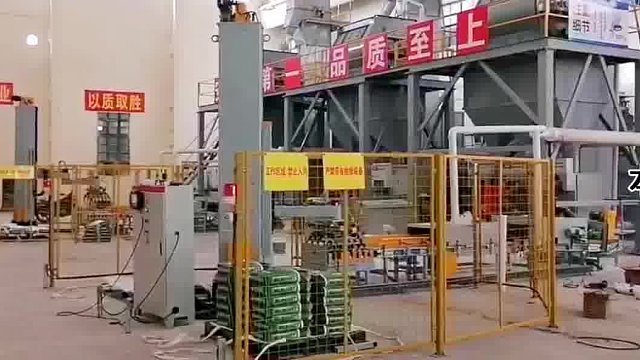 饲料机器人立柱码垛机 饲料立柱码垛机器人厂家