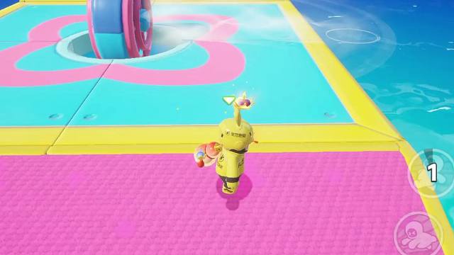 元梦之星涨潮时刻，后方的海水不断上涨，一直向前跑就对了