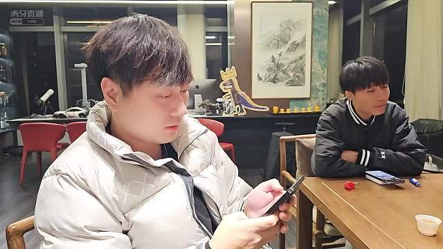 酷哥竟喝到1995年茅台