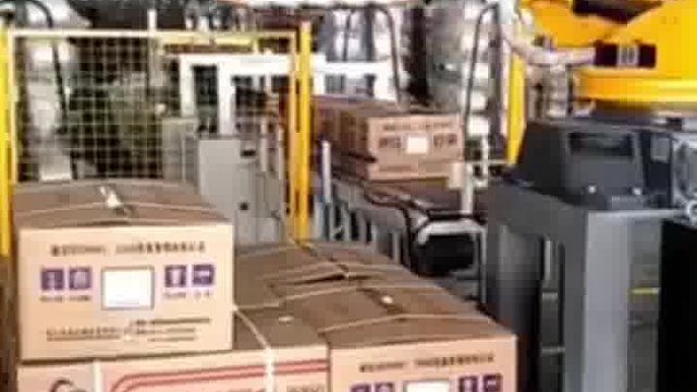 食品箱码垛机器人 纸箱码垛生产线 瓦楞纸板码垛机#食品箱码垛 #箱体码垛 #瓦楞纸板码垛