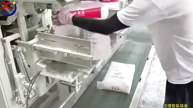 包装码垛还在用人工，全自动包装机堆码机来帮忙