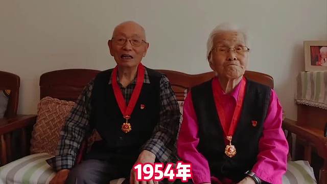 希望我们能读更多的书， 走更远的路， 不要为了情和爱被困.