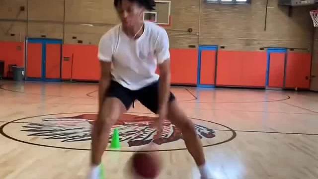 是风就要自由，要什么归宿。