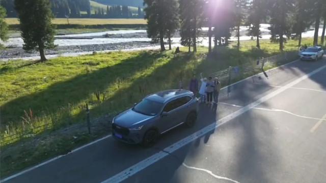 新疆 西藏 西安 成都 厦门 我认识了好多朋友 我见了好多朋友