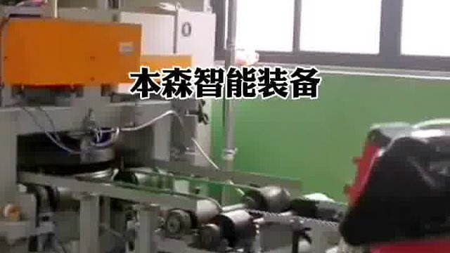大吨桶盖子码垛机器人