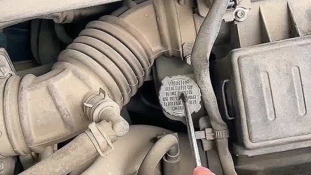 你知道咱们的汽车油液更换周期是多久吗？ #汽车知识