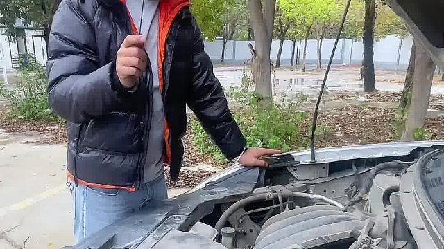 如果你的车有烧机油的现象, 怎么自己动手解决？ #汽车知识