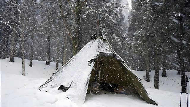 胡子哥的雪天露营是什么体验