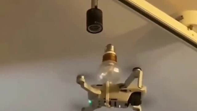 高科技遥哦，遥控驾驶