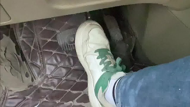 为什么别人家的油耗那么低?还自己的车油耗那么高。