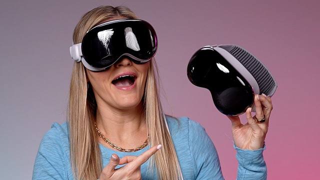 【4K】终极果粉佩戴Vision Pro开箱第2台Vision Pro | 作者：iJustine