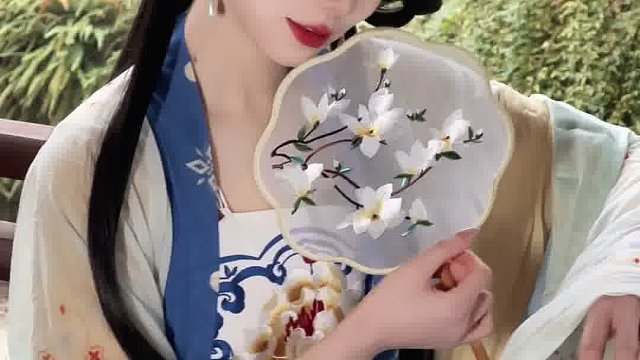 皎皎孤月轮，何人初见月，何年初照人。【英雄杀嫦娥COS】