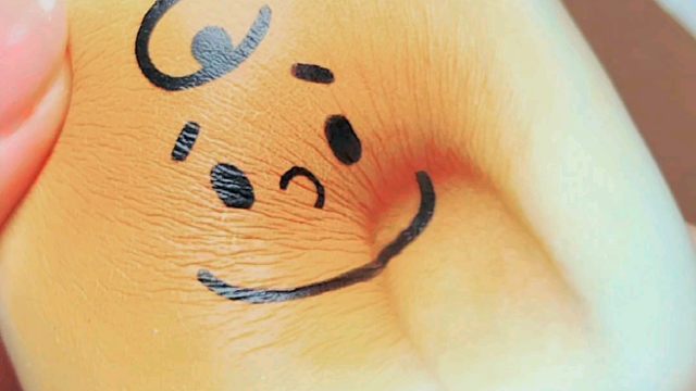 捏个超软的烤棉花糖慢慢