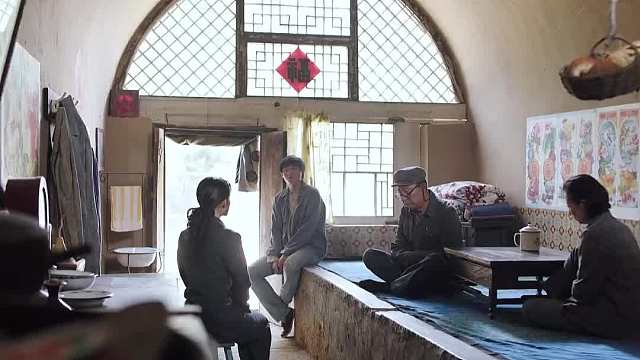 农村保姆捐赠百万遗产，硬气护妹曝出村长秘密