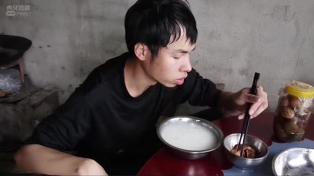 没人安排，接受现实萝卜干喝粥