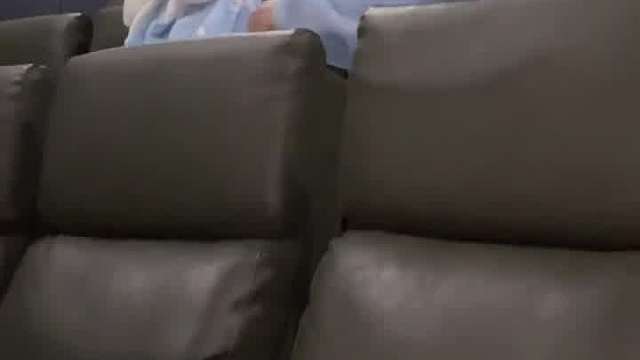 当我让闺蜜装扮成我整蛊男友时