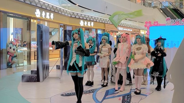 好多人啊～初音未来