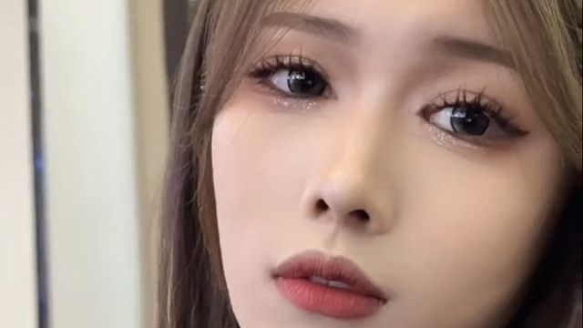 如何坑自己女哥们零花钱的？