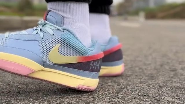 适配自己的才是合适的，简聊近期热门的两双球鞋