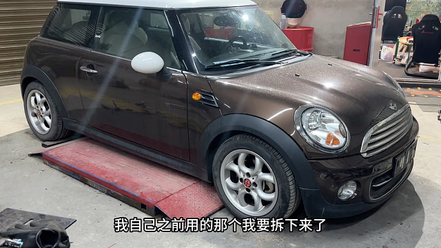 MINI COOPER EXCITEMENT，顶配，6万多公里