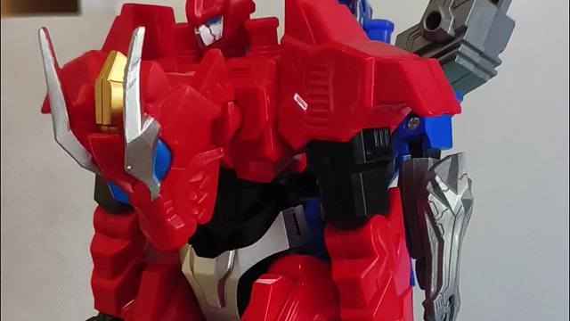 毁童年！快来看，超兽神二合体玩具了