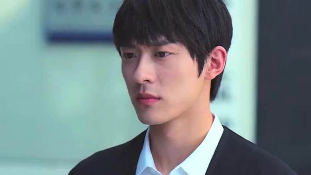 今天讲一个大英雄的故事