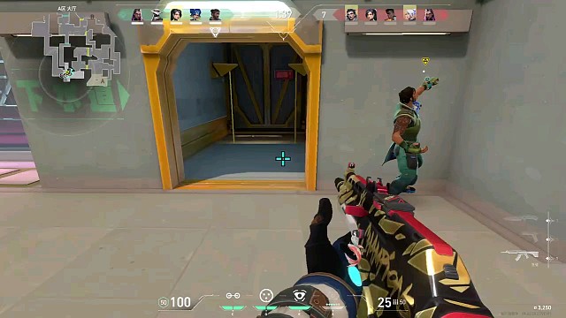 .我每天都在数着你的笑…无畏契约、