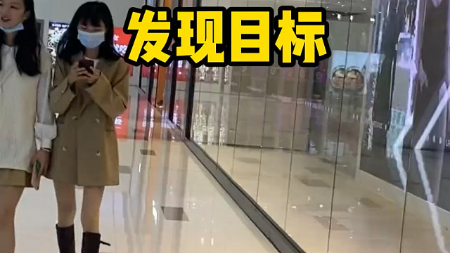 让男人变有信心的第一步，就是走出去社交