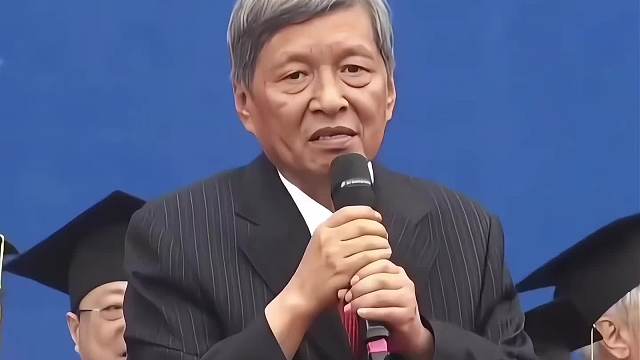 师者如光，微以致远。致敬王树国校长！