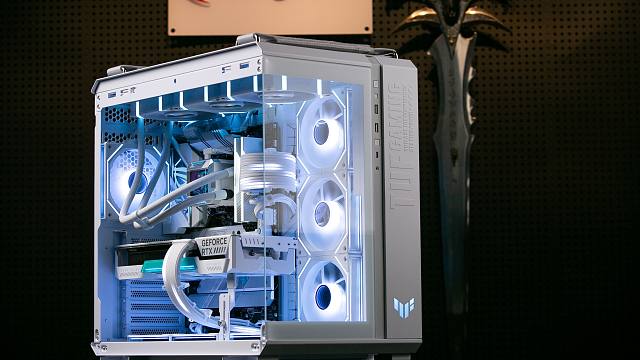 细节颜值拉满的GT502弹药库海景房电脑